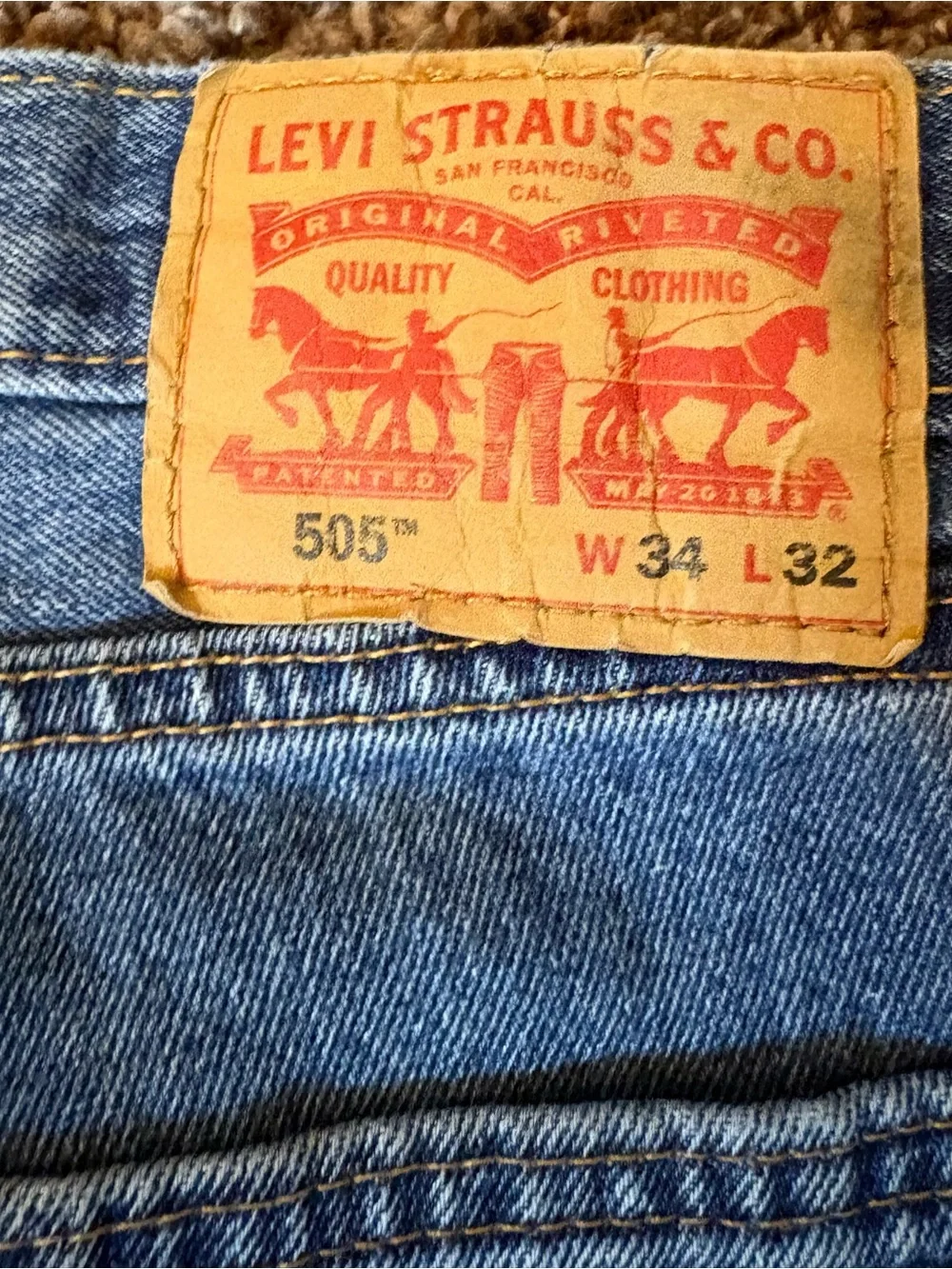Classic Men's Levi’s 505 Regular Fit Straight-Leg Jeans Light Wash 34x32